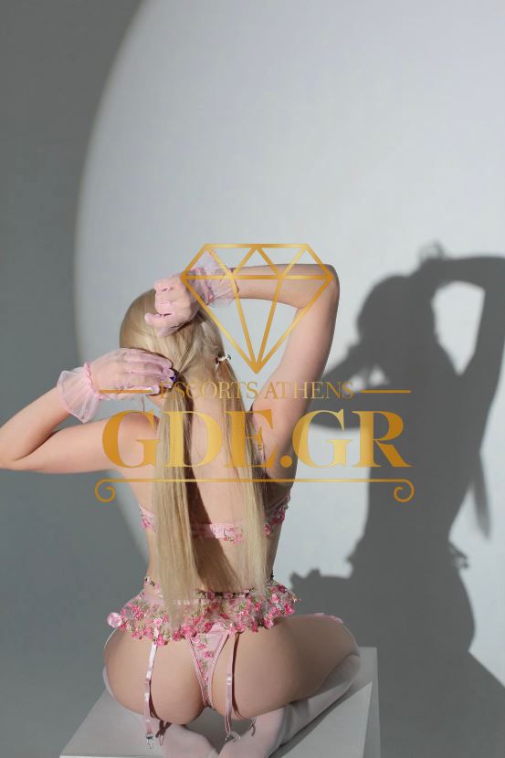 HOT LONG HAIR BLONDE VIP ESCORT VISITA IN ATHENS AMELY