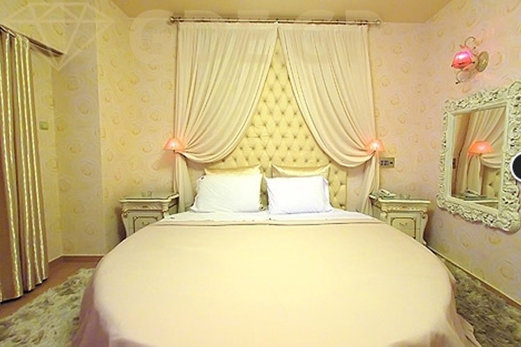 GLS BOUTIQUE 1 gls-boutique-xxx-1