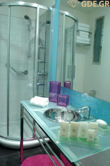 MARY PLAZA 5 MARY PLAZA 4