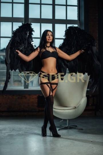 ESCORT YULIA 13 UKRAINIAN ESCORT TOUR GIRL YULIA