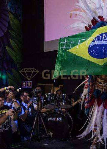 Η ΓΥΝΑΙΚΑ ΠΟΥ ΚΕΡΔΙΣΕ ΤΟ ΔΙΑΓΩΝΙΣΜΟ ΜΕ ΤΑ ΚΑΛΥΤΕΡΑ ΟΠΙΣΘΙΑ