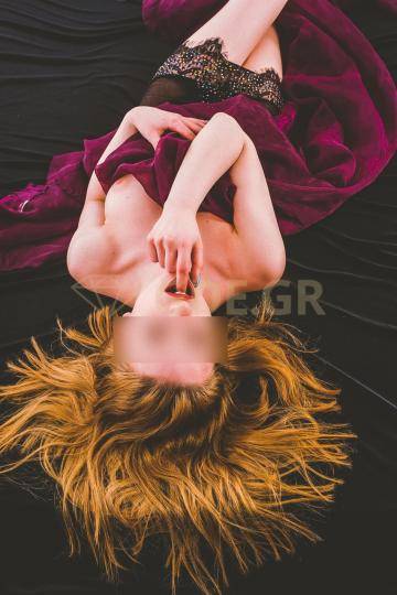 TOP ATHENS CALL GIRL ZINA