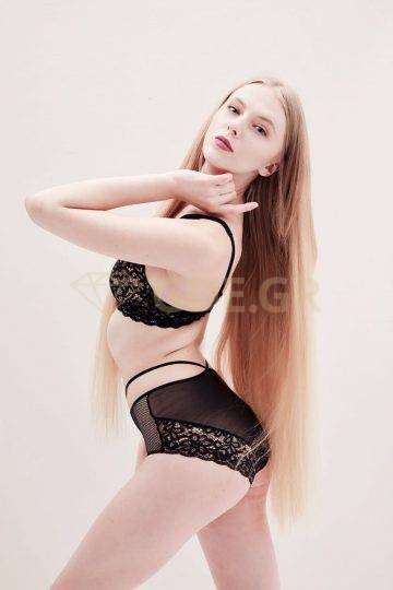 RUSSIAN ESCORT TOURS EMILY