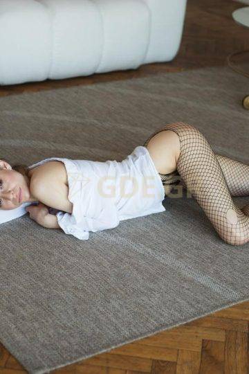 TOP ATHENS MODEL GALL GIRL MIRELLA