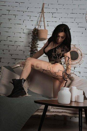 ALISON-HOT ESCORT-ATHENS