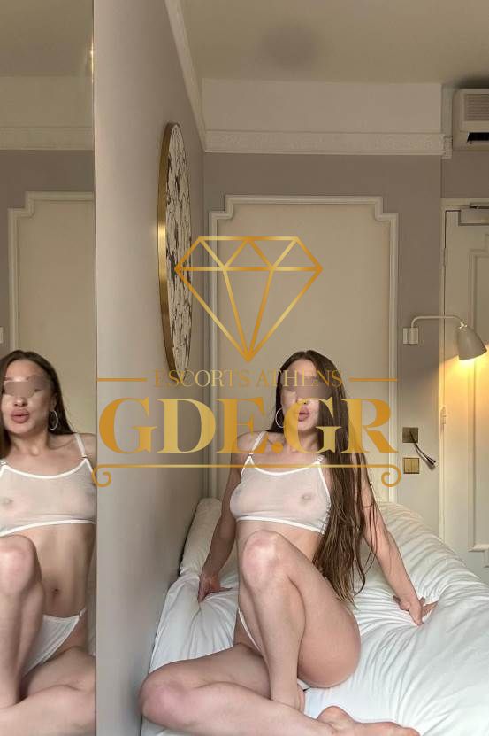 SEXY CALL GIRL IN ATHENS ESCORT KARINA